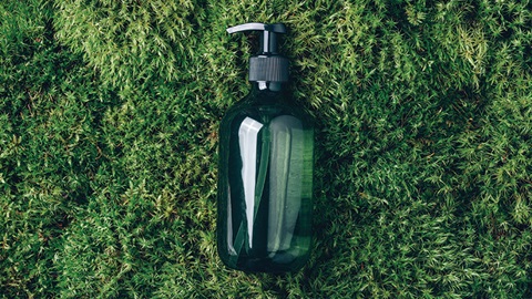 Cosmético con aperiencia de "verde"